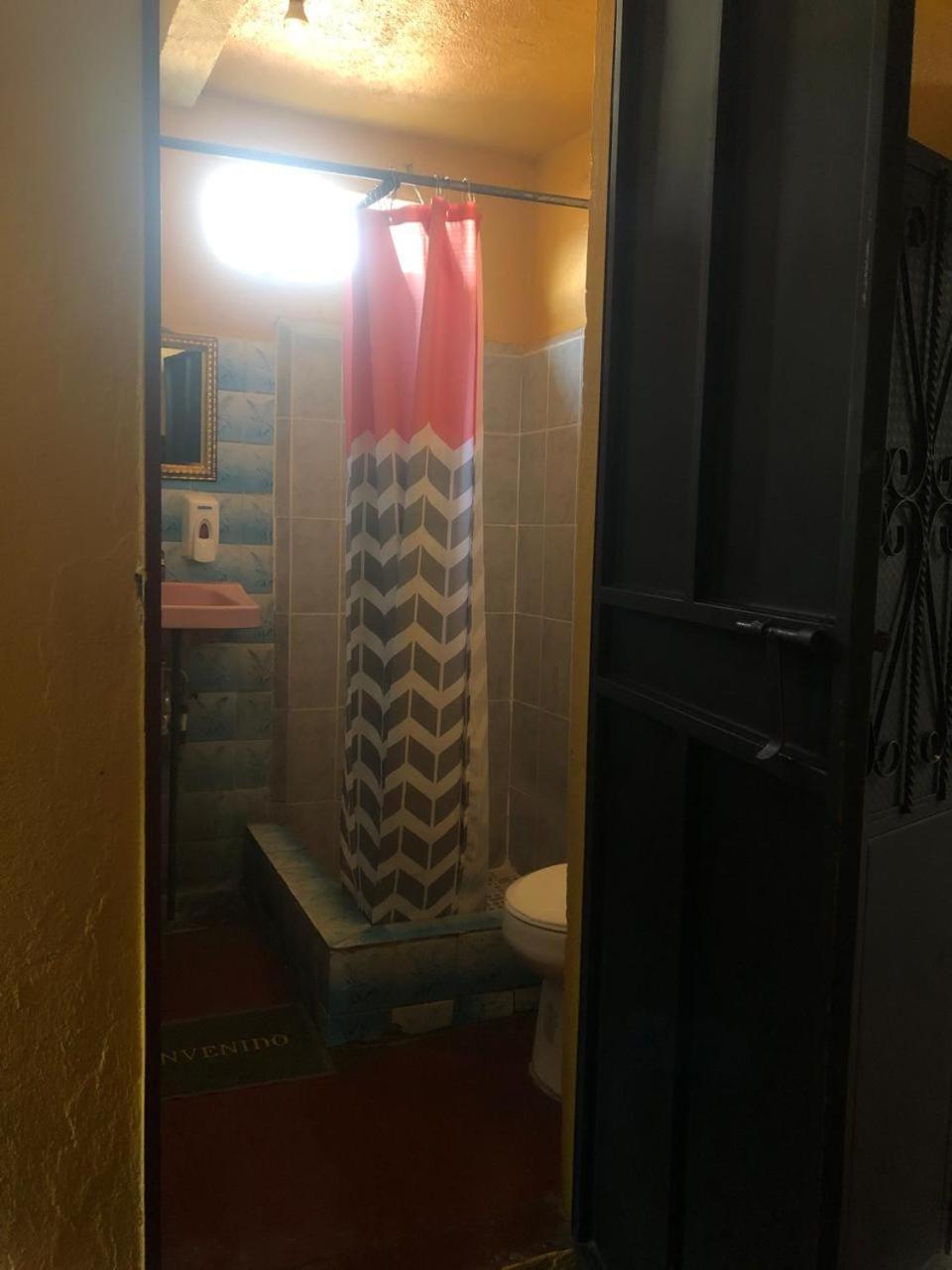 Hotel Alma Maya Antigua Bagian luar foto