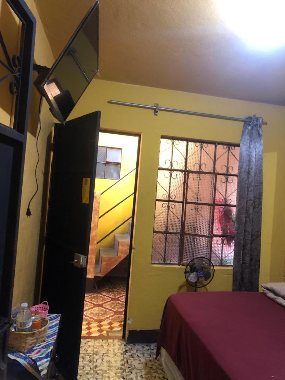 Hotel Alma Maya Antigua Bagian luar foto
